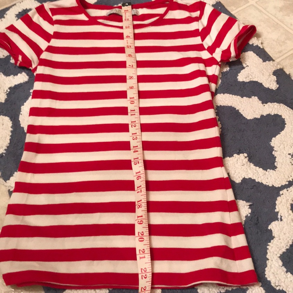 Zara Basics Tee - Picture 4 of 5